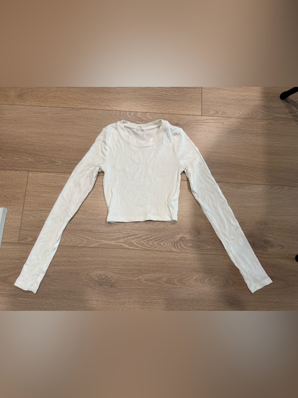 Wilfred Women's White Long-Sleeve Crewneck Top